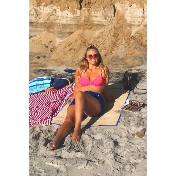 Pink Pinup Girl Style Bikini Top, by Roxy, size Medium - Picture 2 of 16